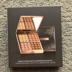Laura Mercier Magic Hour face illuminator pallet